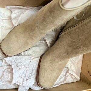 Dolce Vita Suzann Almond Suede Beige Heeled Boots New in Box